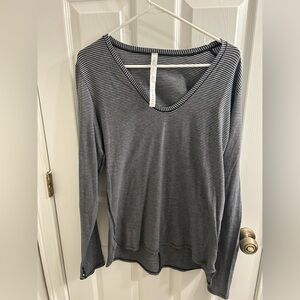 Lululemon circadian long sleeve v neck top